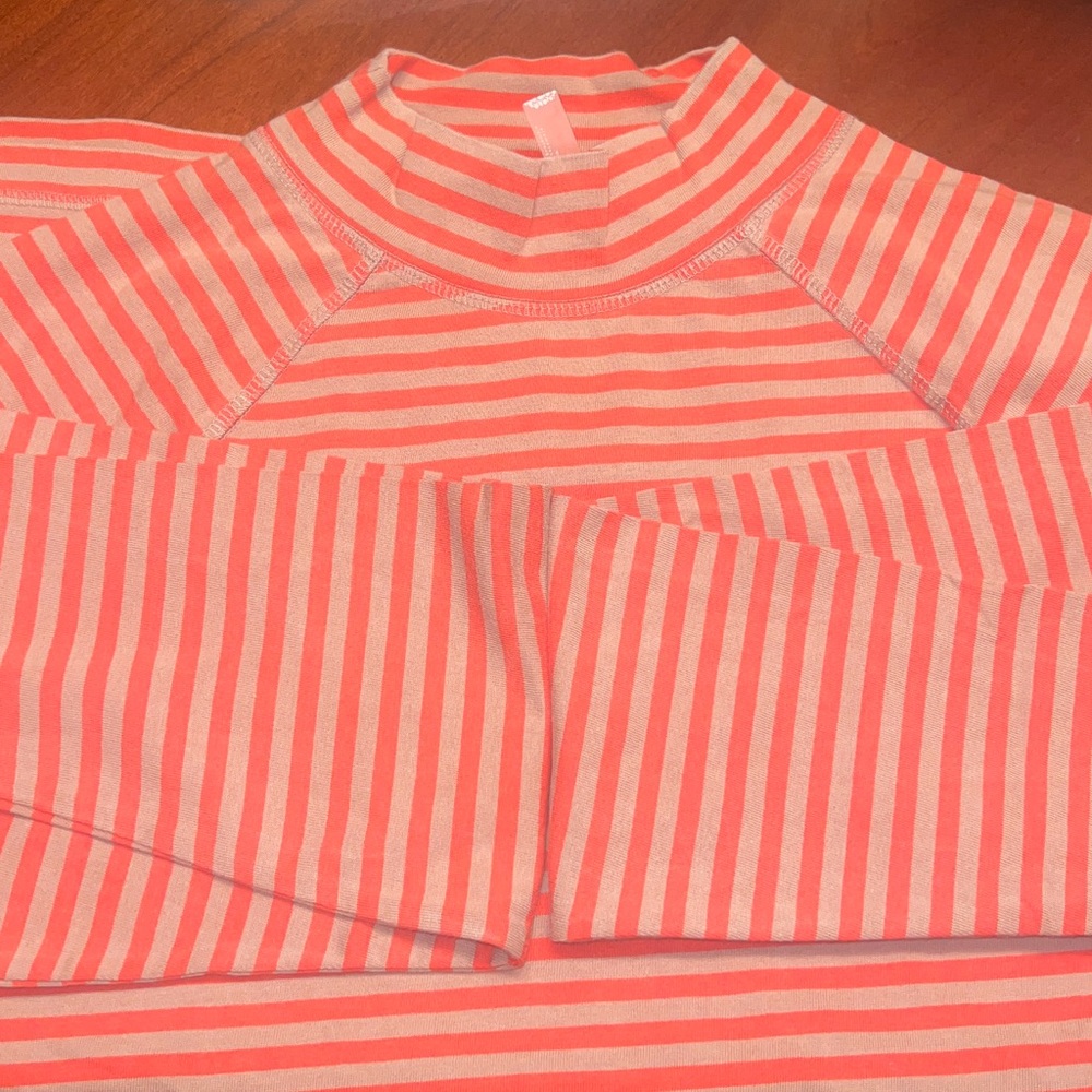 FIRM PRICE NWOT FP MOVEMENT BY FREE PEOPLE RESTORATION YARN DYE STRIPE LAYER - Picture 8 of 8